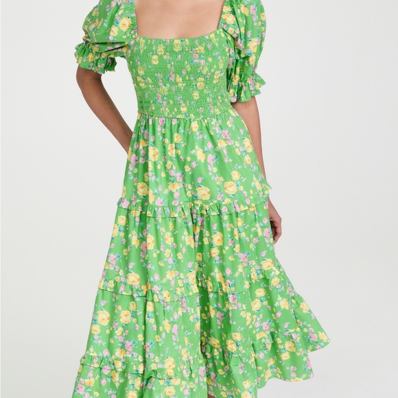 Moon River Dresses & Skirts - Moon River green floral midi dress small